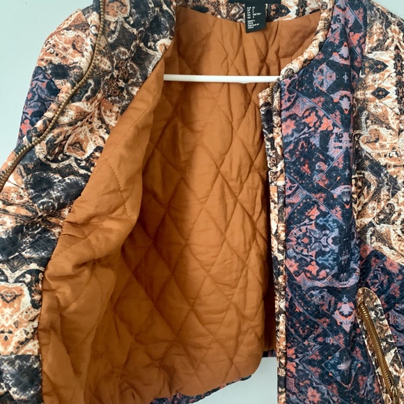 Vintage Style Bomber Jacket - Picture 2 of 2